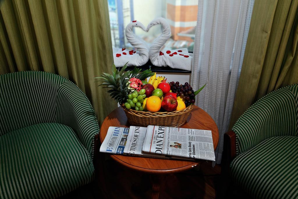 Gokulam Park Hotel Kochi Room photo