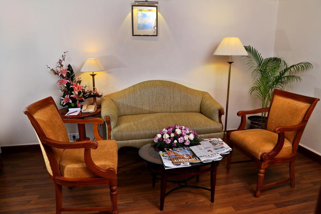 Gokulam Park Hotel Kochi Room photo